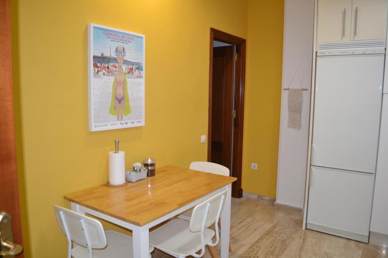 Apartamento Posidonia Free Parking Cadiz Bagian luar foto