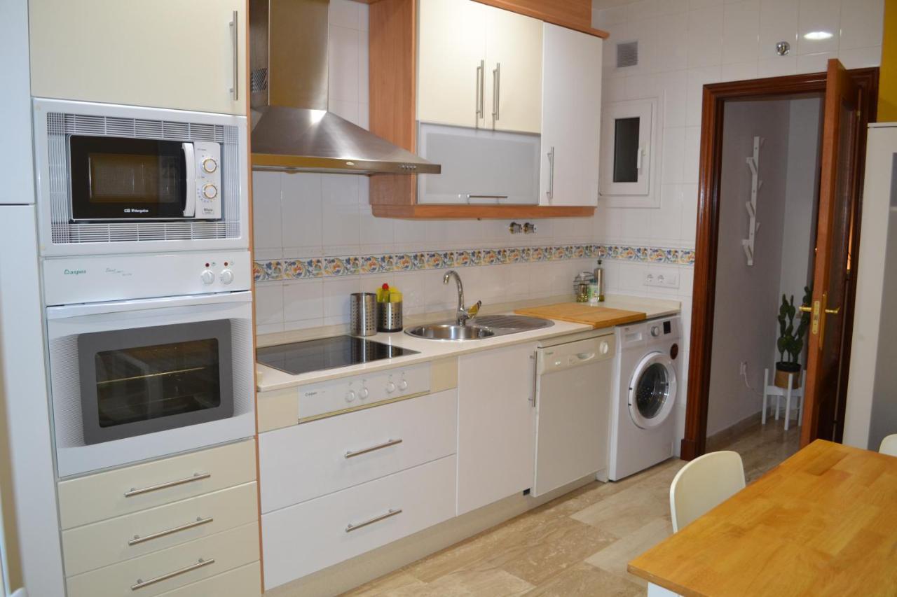 Apartamento Posidonia Free Parking Cadiz Bagian luar foto